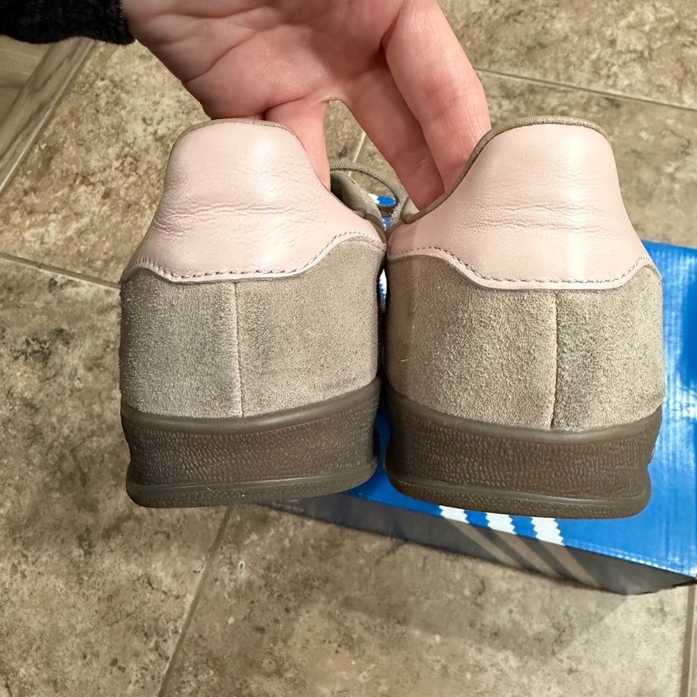 Adidas women’s Gazelle Indoor sneakers - Picture 6 of 14